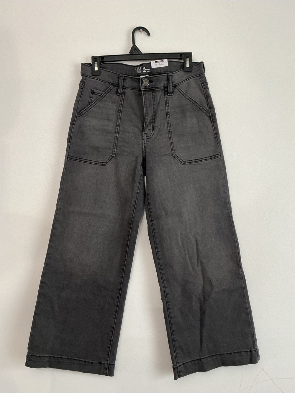 Time and Tru Wide Leg High-Rise Jeans in Washed Black
